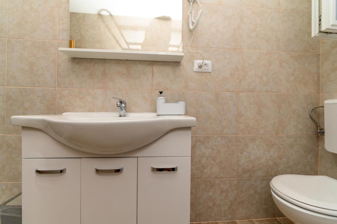 Rooms Forever Miholascica Екстериор снимка
